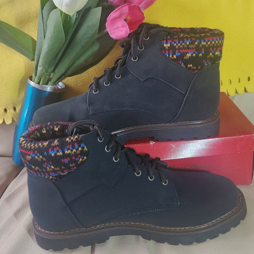 New Nifty Ankle Boots w/Funky Colourful Sweater Cuffs Velvet Like w/Laces